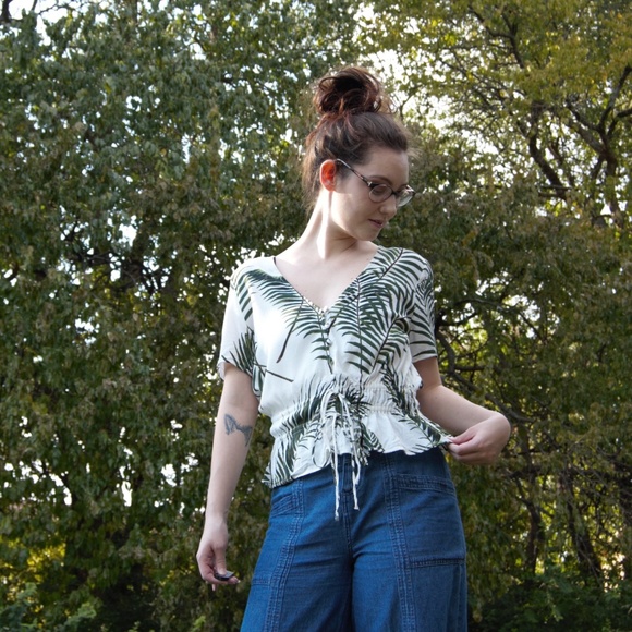 H&M Tops - H&M | palm print short sleeved white blouse | 8